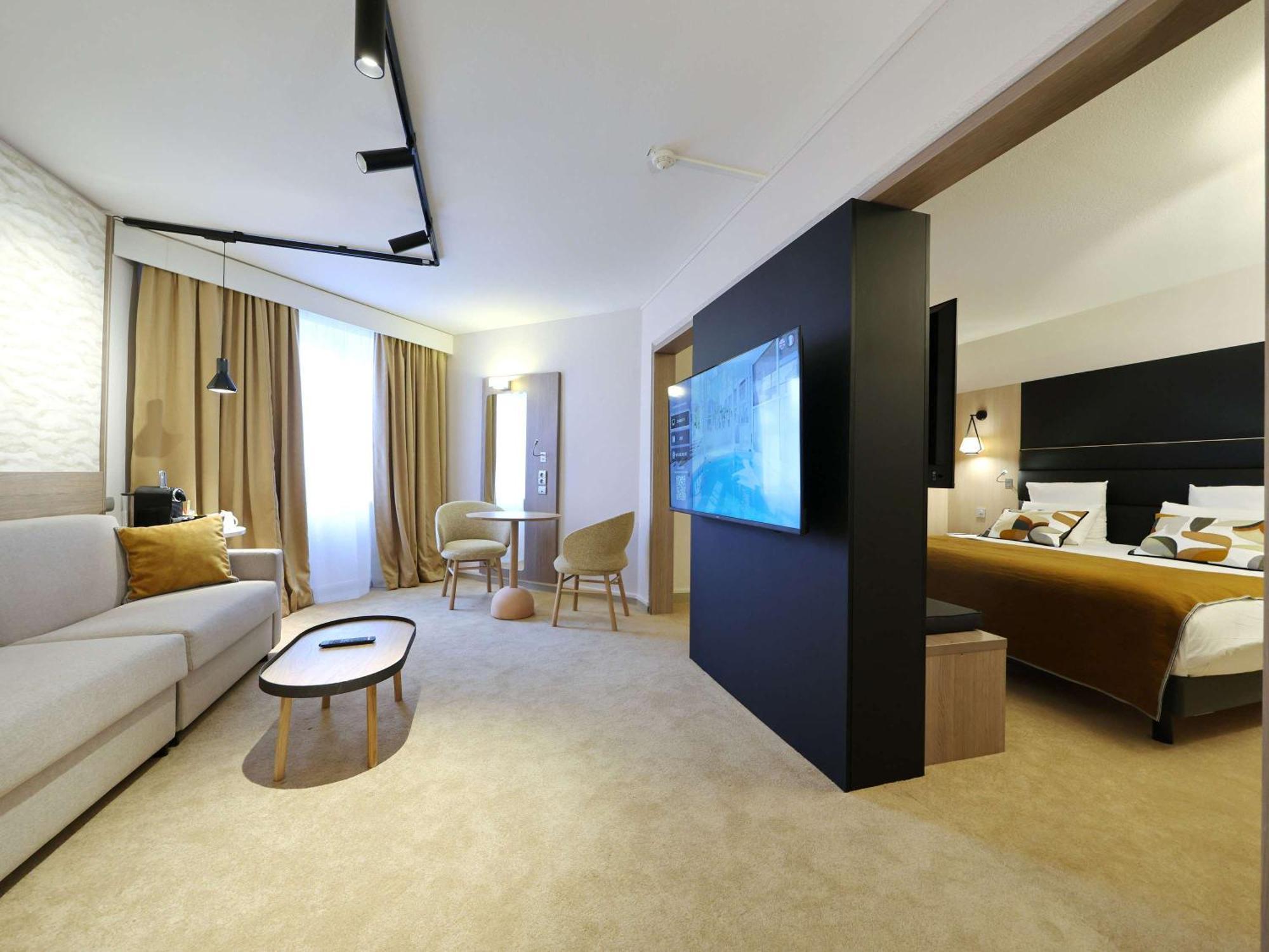 Mercure Grenoble Centre Porte Des Alpes Екстериор снимка