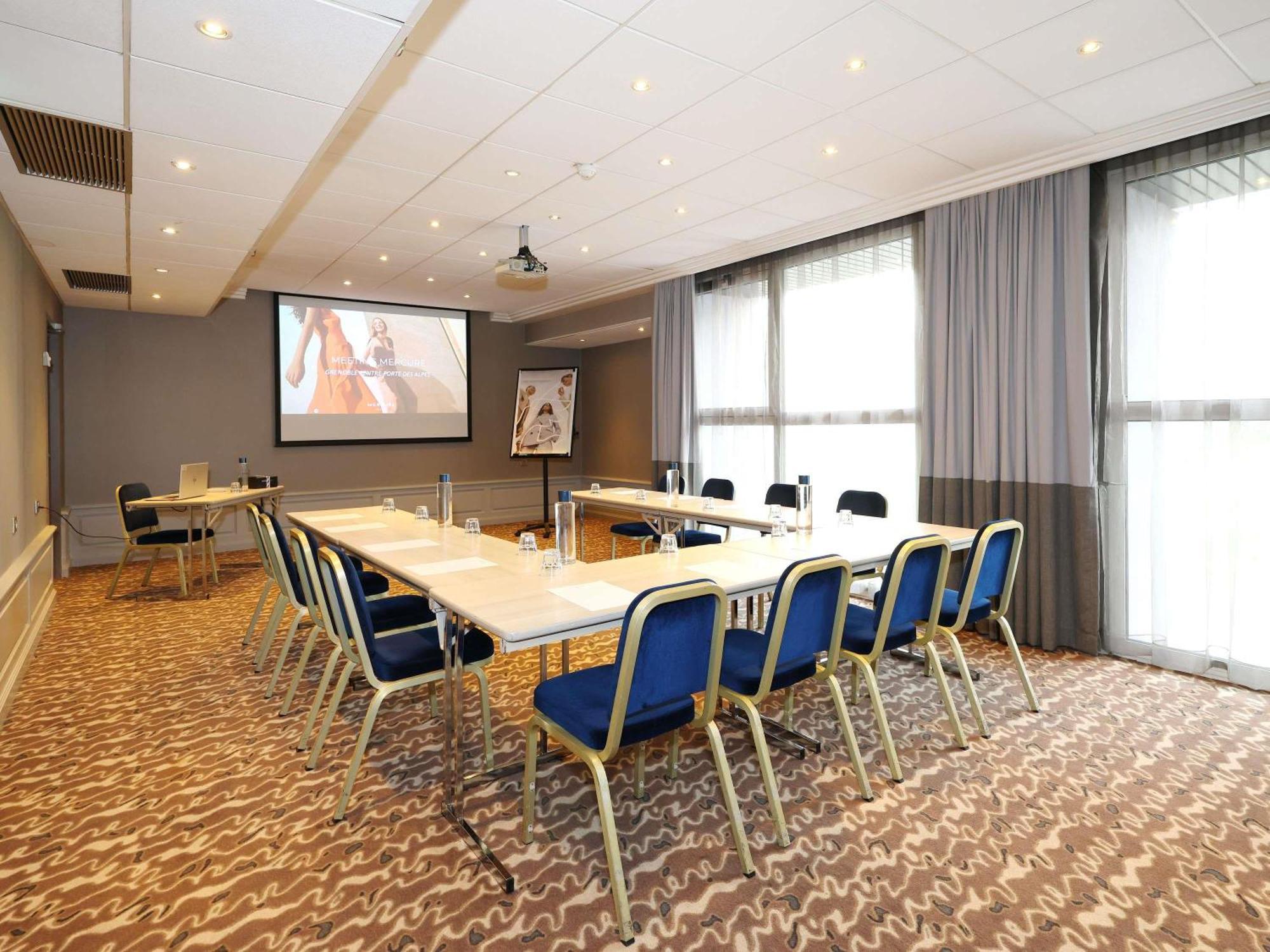 Mercure Grenoble Centre Porte Des Alpes Екстериор снимка