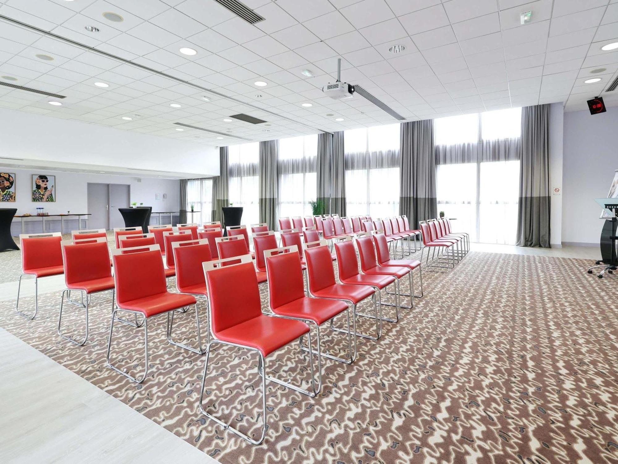 Mercure Grenoble Centre Porte Des Alpes Екстериор снимка