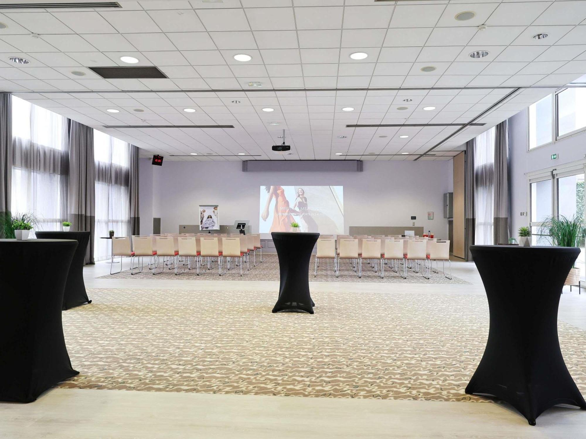 Mercure Grenoble Centre Porte Des Alpes Екстериор снимка
